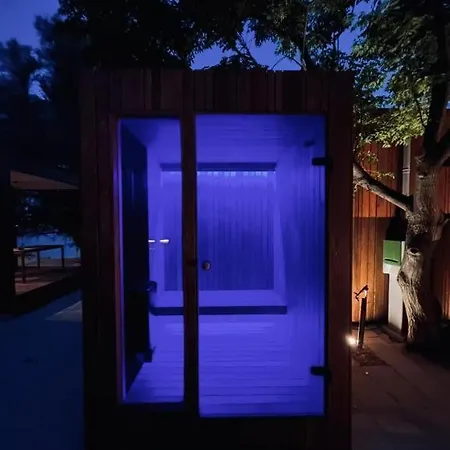 Tatil Evi 10gardens Mobile No 4 With Sauna And Jacuzzi Privlaka (Zadar)